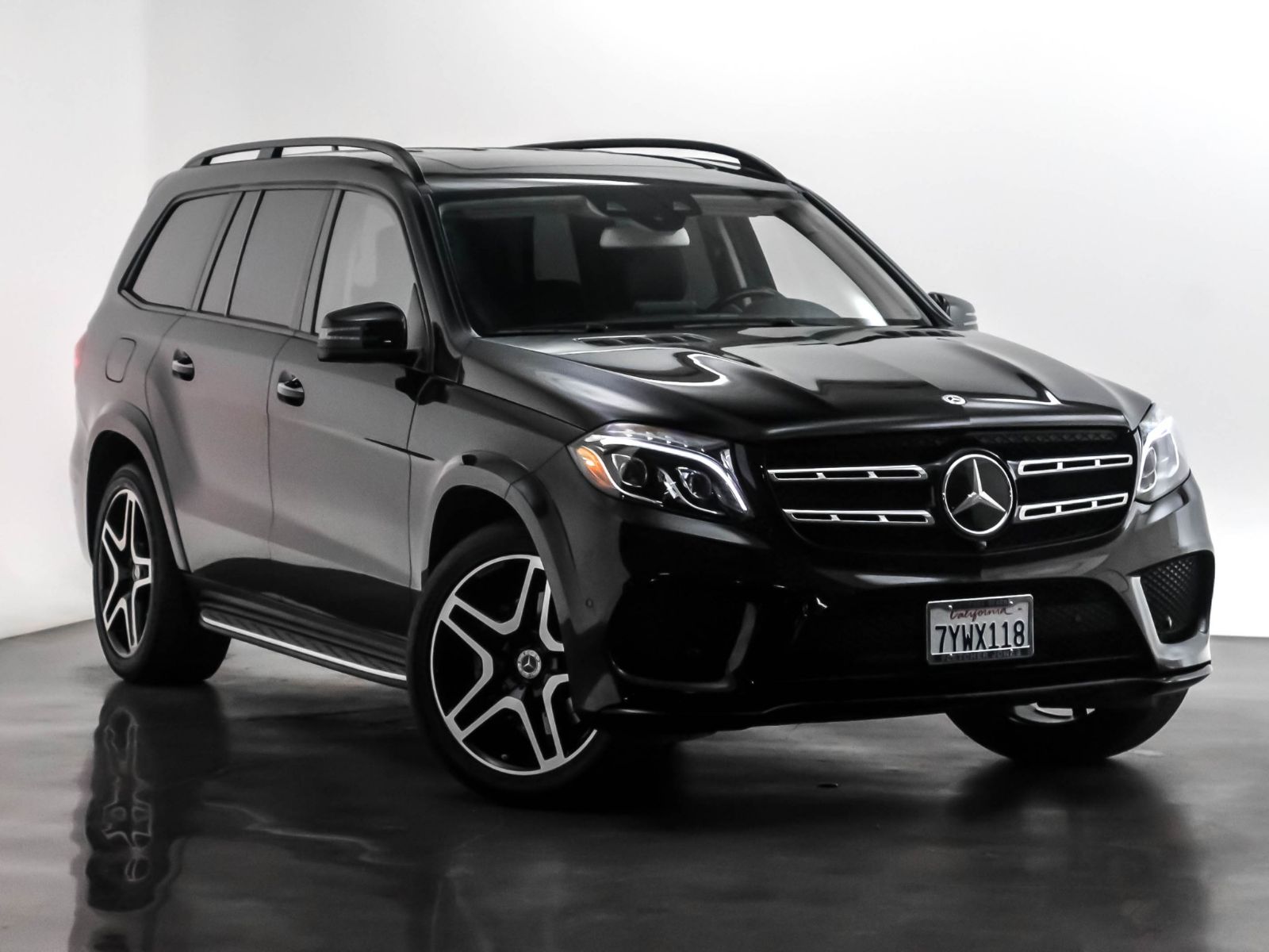 Certified Pre Owned 2017 Mercedes Benz Gls Gls 550 Suv In Mp44838 Fletcher Jones Automotive Group 3091